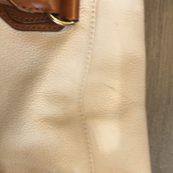 Cream Michael Kors cross body bag - Picture 3 of 11